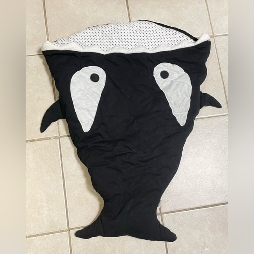 Kids Tales Baby Shark Sleeping Bag